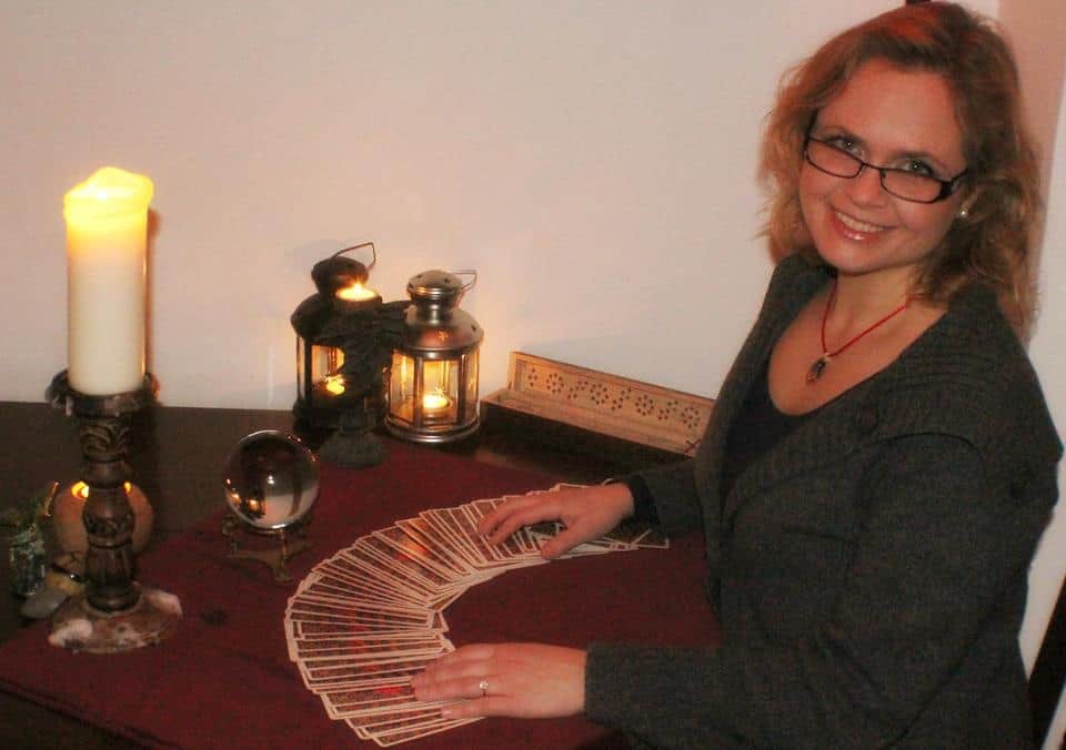 Talkin’ Tarot With Lisa Frideborg Lloyd