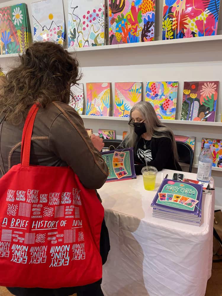 The Tarot Lady signing books at Ponnopozz in Chicago