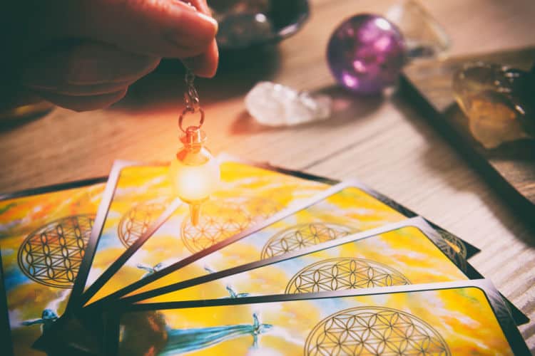 The Hit List – Mixed Messages: Combining multiple tarot decks or other divination tools